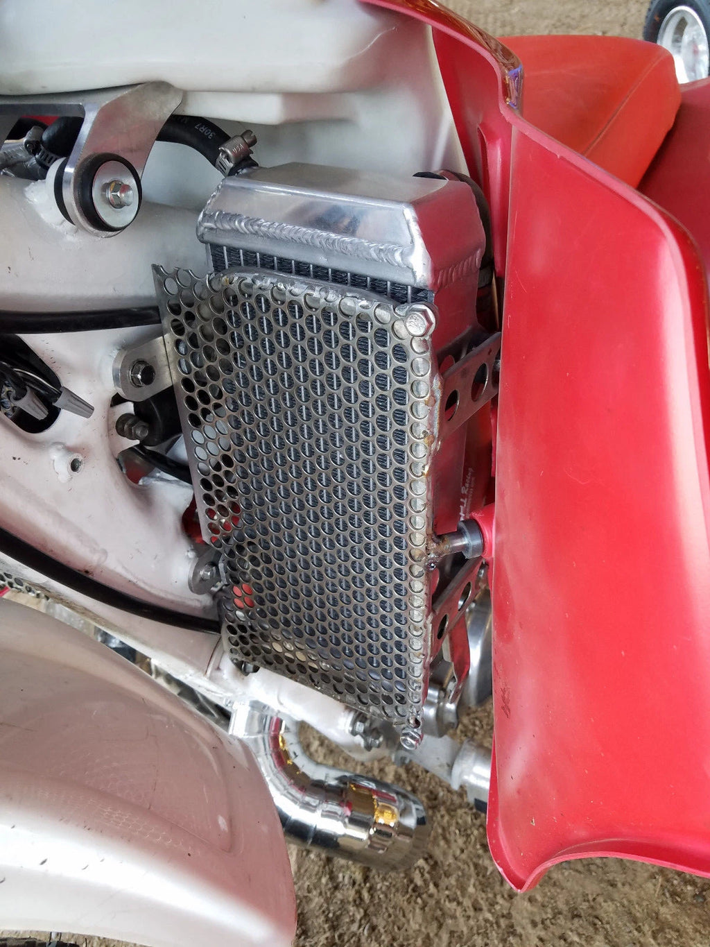 85 86 HONDA SHORT COURSE KIT, TANK, SHROUDS, FRAME MOUNTS, RADIATOR MOUNTS