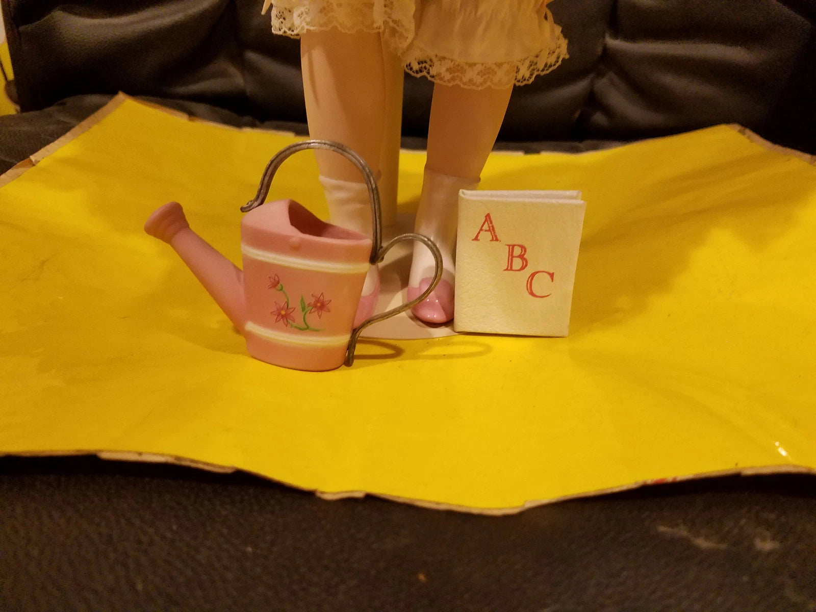 FRANKLIN MINT ULTIMATE HEIRLOOM COLLECTOR DOLL WITH ABC BOOK & WATERING POT