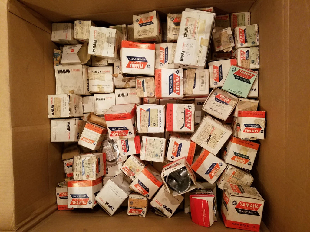 NOS YAMAHA PISTONS 1975 MX400B 4TH OVER AHRMA CALVMX