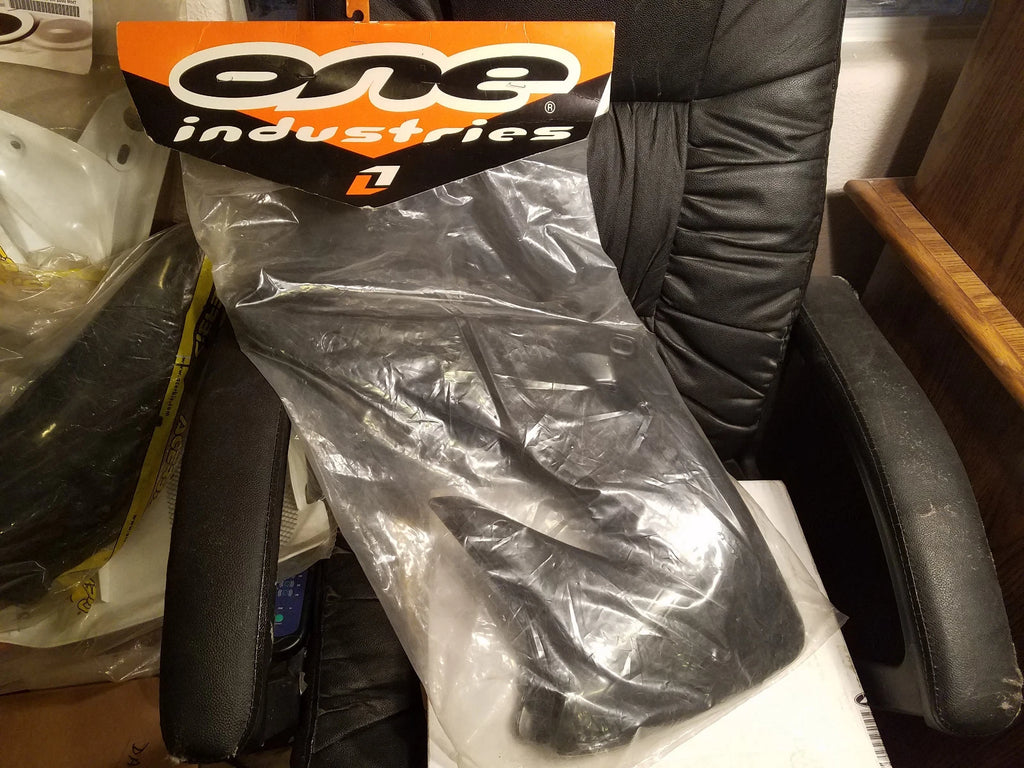 2002 2004 HONDA CRF450 ONE INDUSTRIES BLACK RADIATOR SHROUDS RS-HO450-BK